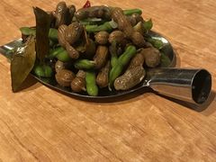 -喝丢一只鞋海鲜烧烤·海肠捞饭(东关街店)