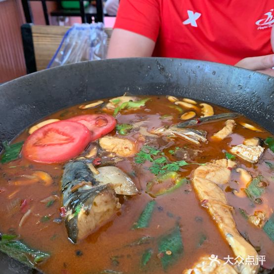 衡水湖大丁铁锅炖鱼