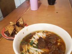 -矮子粉店1985·长沙米粉(湘春路店)