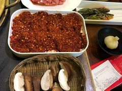 -沸炉重庆老火锅(军事博物馆店)