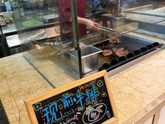-大中华希尔顿酒店-念自助餐·嗨啤·小龙虾