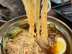 -韩风烤牛肉冷面店