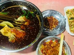 -洪河半边街夜市