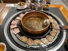 -阿山卓·野生菌火锅·纳西火塘烤肉