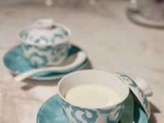 蛋白杏仁茶-伯衡55·吉品轩(乌鲁木齐南路店)
