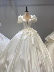 -NaNa婚纱礼服馆