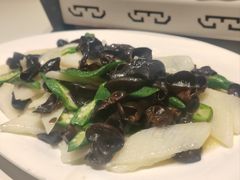 -老周家酱卤猪蹄私房菜(克拉玛依西街店)