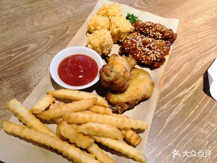 必胜客(港城新天地bistro店)小食拼盘图片 - 第128张