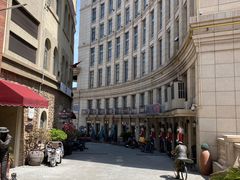 -鲁邦国际风情街(麦世达韩国精品百货店)