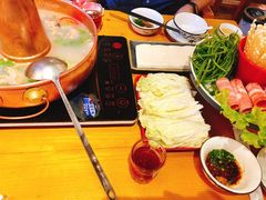 铜锅腊排骨火锅-民食香·腊排骨野生菌美食(木府店)