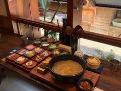 -银米·云南传统过桥米线(双廊黑金冠店)