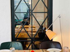 -Mark&Mars Restaurant