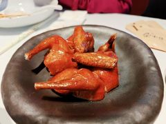 脆炸乳鸽-荣小馆(安达仕店)