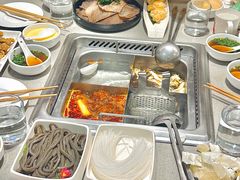 -海底捞火锅(宝龙广场夜宵主题店)