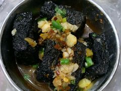 -黑白电视长沙小吃(美林M·LIVE天地东座店)