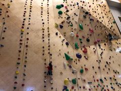-ROCKPLUS攀岩馆(环宇城店)