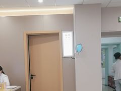 -上海和平眼科医院