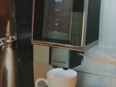 -大中华希尔顿酒店-念自助餐·嗨啤·小龙虾