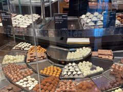 -Laderach 莱德拉(上海环贸iapm店)