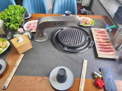 -七甲山烤肉(长白山奇石山珍根艺一条街店)