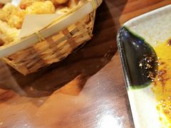 -爆炸头阿姨小四川正宗川味小吃(无任何分店)