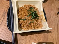 开洋葱油拌面-荟廷·晶萃(陆家嘴尚悦湾店)
