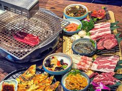 -明洞阿姨·韩式酱蟹烤肉·创意料理(三元桥店)