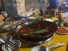 -六公里老火锅(总店)