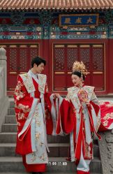 -莫兰迪婚纱摄影
