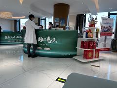 -华颜美口腔矫正·种植牙