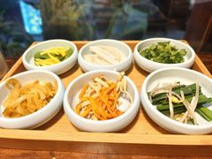 -银米·云南传统过桥米线(双廊黑金冠店)