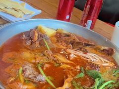 -喇喇排骨火锅·传统韩式脊骨汤(望京西园总店)