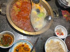 -小天鹅火锅·一线江景洪鼎旗舰店(洪崖洞店)