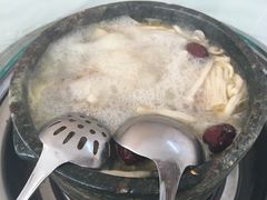 -南渝食府.墨脱石锅松茸鸡