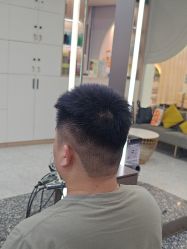 -苏豪路易士·嘉玛发廊