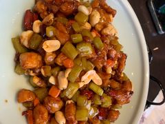 -川流不息·地道川菜·小龙虾(松东路店)