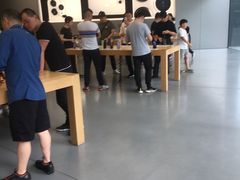 -Apple零售店(新街口店)