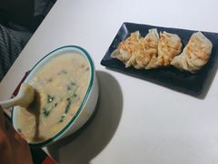 -禾师兄·布拉肠(一德路店)