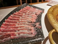 澳洲谷饲100天肥牛-哥老官重庆美蛙鱼头(虹口龙之梦店)