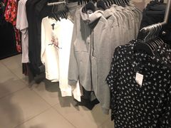 -H&M(鹏欣水游城店)