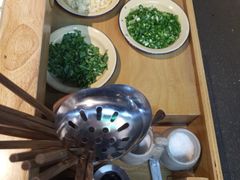 -瓜西西重庆火锅(花溪店)