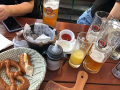 黄啤黑啤-宝莱纳餐厅(滨江店)