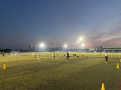 -Riverside河畔少儿足球培训(前滩店)