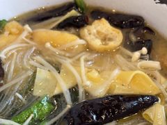 -喝丢一只鞋海鲜烧烤·海肠捞饭(文体街店)