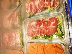-牛里牛气· 榴莲海鲜鲜牛肉自助火锅·烤肉(横岗店)
