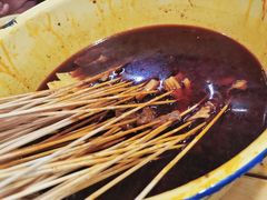 -拈签一笑黄牛肉辣卤串串