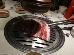 满心尝五花肉-本家韩国烤肉(青岛万象城店)