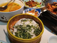 -聚友斋(陶瓷琉璃馆水晶街店)
