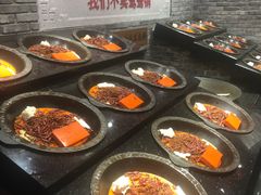 -红九格老火锅(三峡广场店)