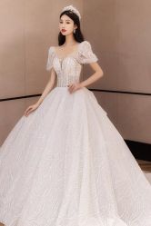-衣贝姿婚纱礼服馆